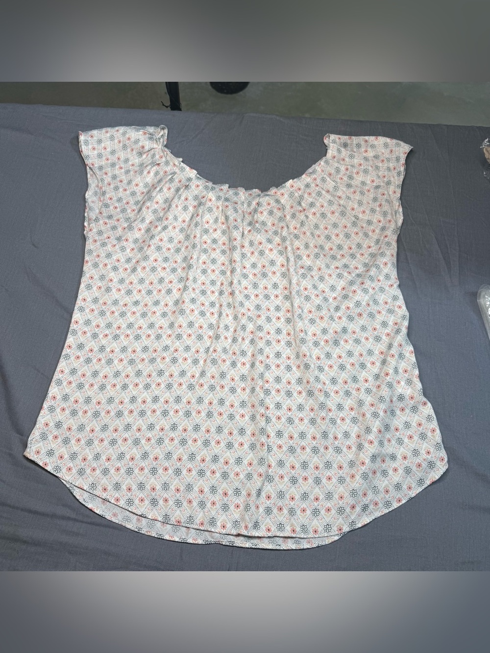 LC Lauren Conrad White Floral-Print Cap Sleeve Tunic